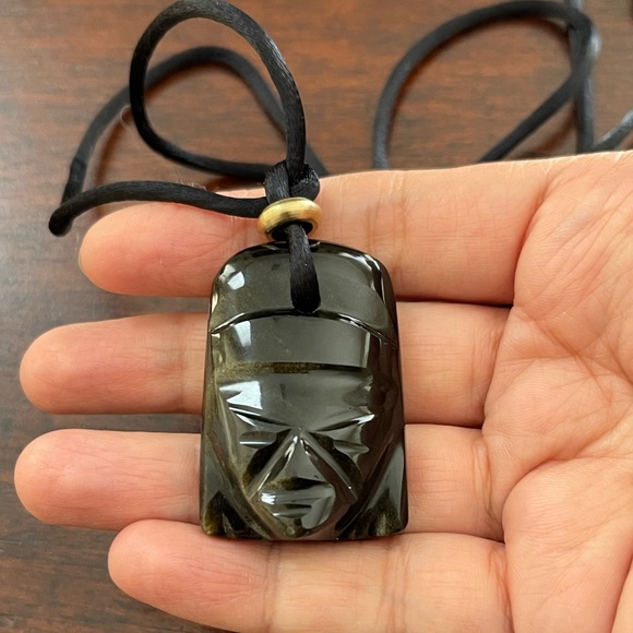 Mexican Mayan hand carved black obsidian mask pendant necklace - Picture 1 of 11
